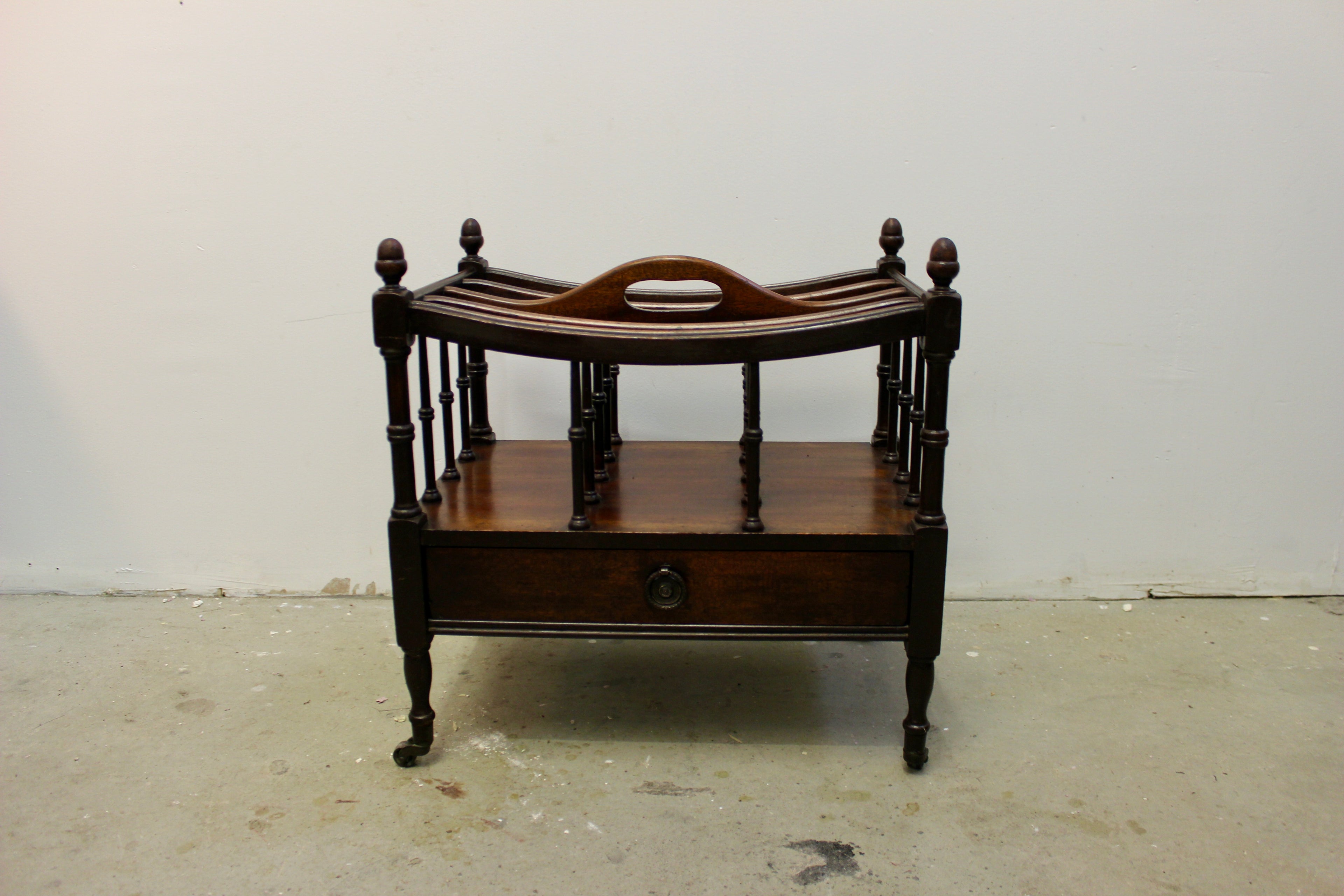 Vintage Mahogany Canterbury