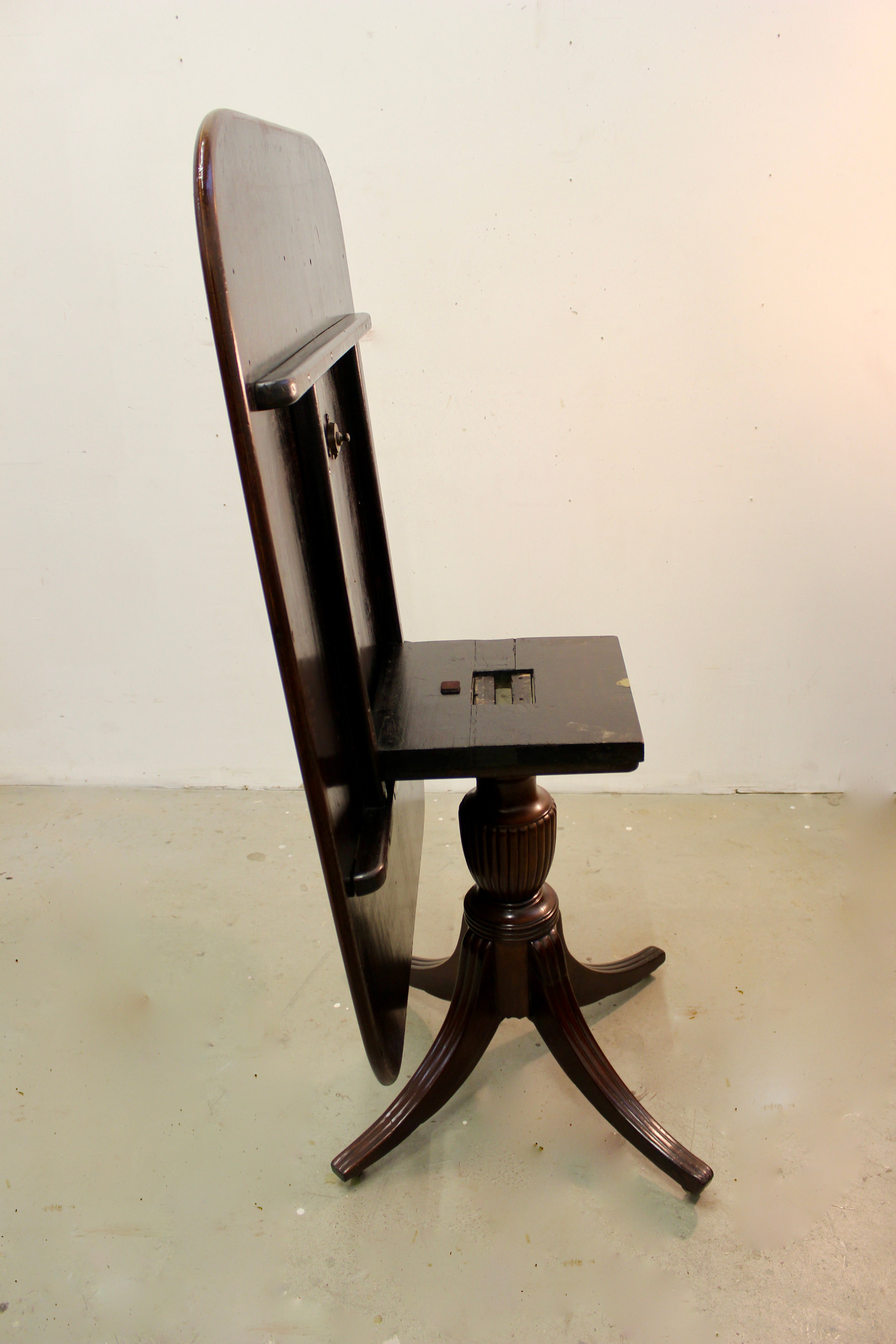 George III Style Inlaid Mahogany Tilt Top Dining Table