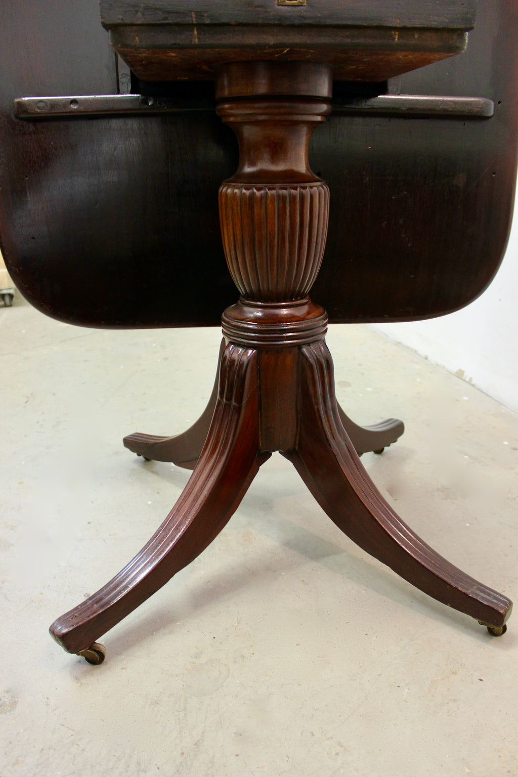 George III Style Inlaid Mahogany Tilt Top Dining Table