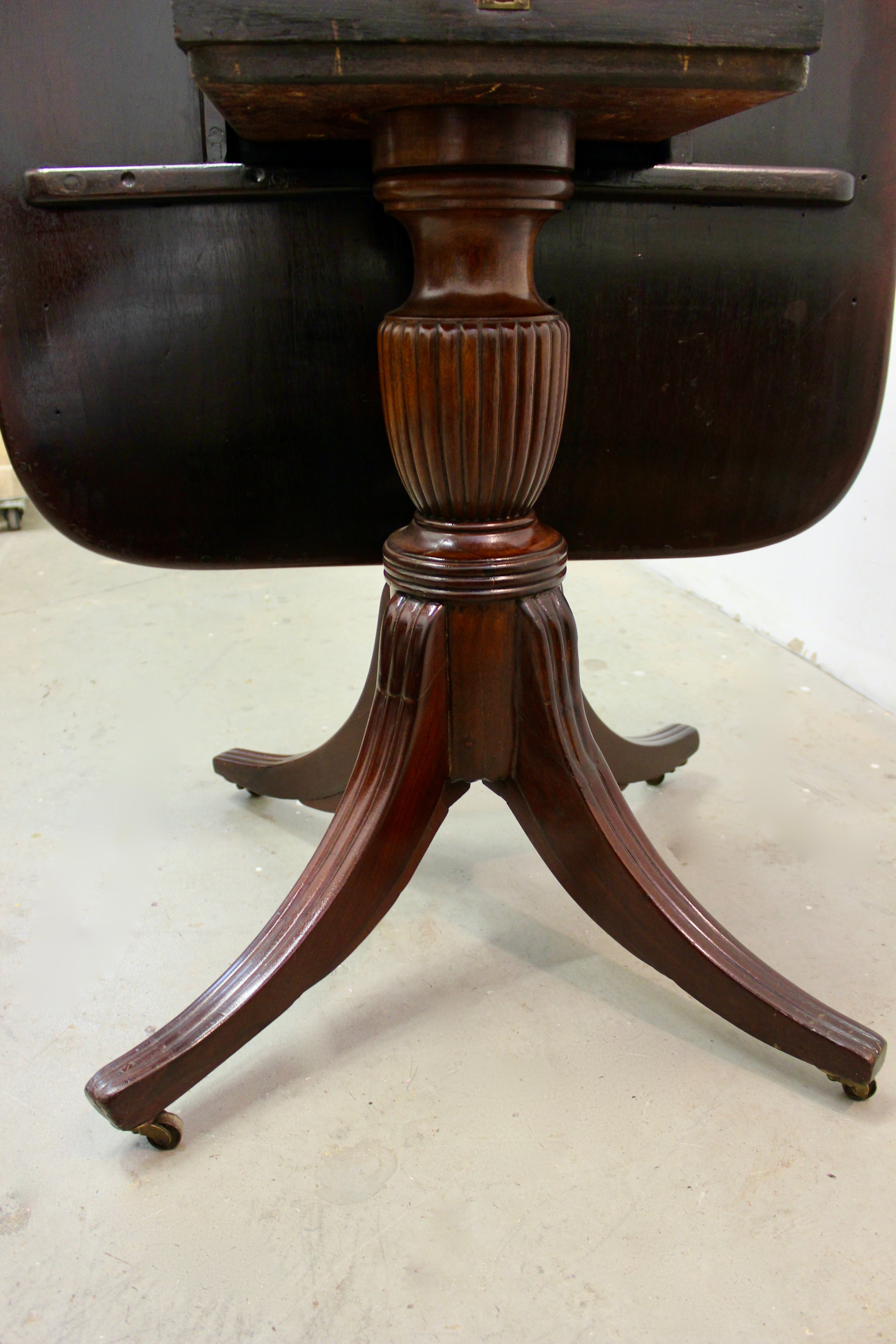 George III Style Inlaid Mahogany Tilt Top Dining Table