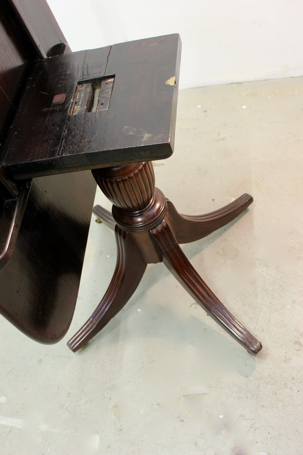 George III Style Inlaid Mahogany Tilt Top Dining Table