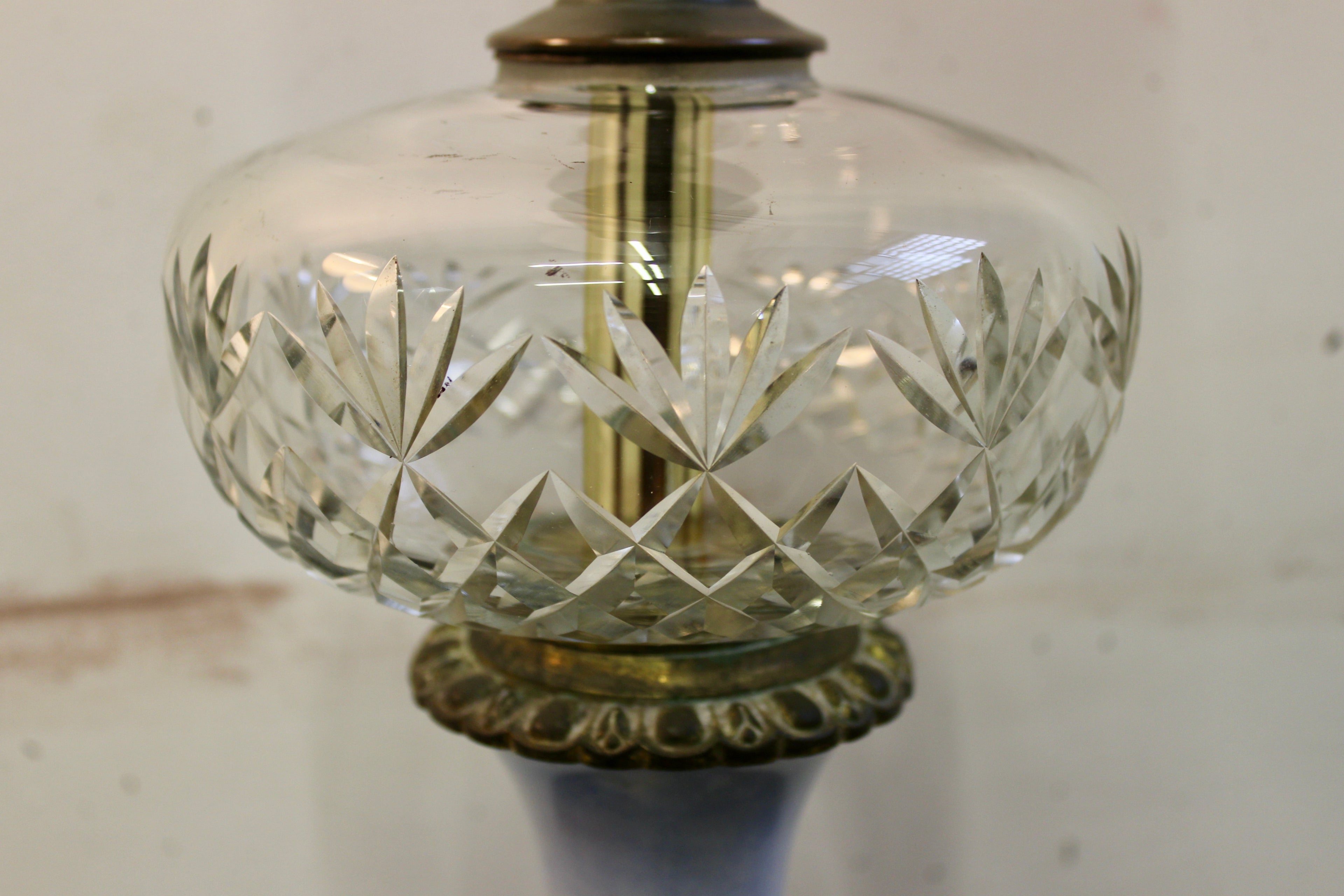 Hand Painted Porcelain Oil Lamp